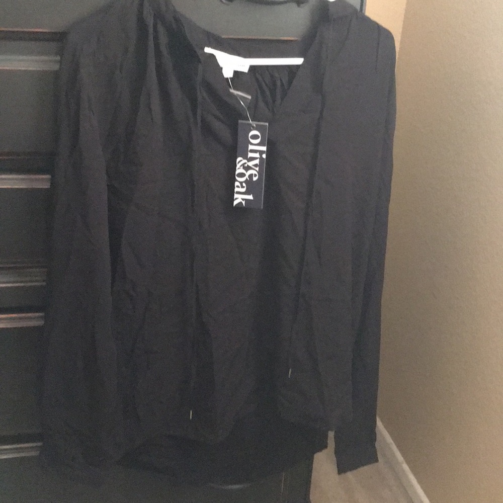 Olive & Oak Black Blouse, Large